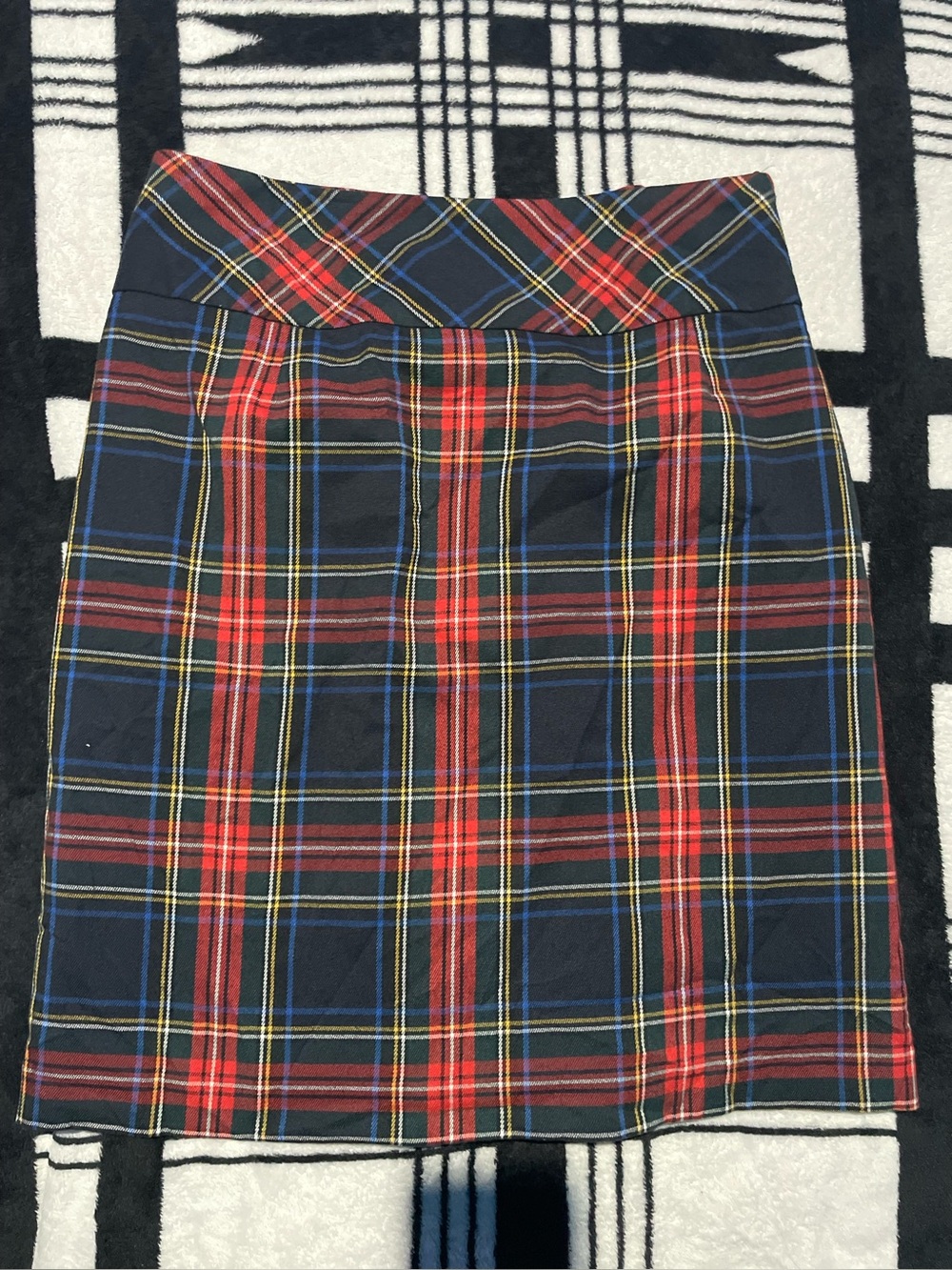 H & M red plaid midi skirt